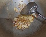 Foto langkah ke 3 dari resep Tumis Labu Siam Terasi.