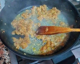 Foto del paso 7 de la receta: Merluza en salsa de pimienta verde y caldo de mejillones
