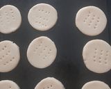 A picture of step 8 of Vanilla shortbread cookies.