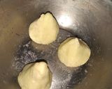 A picture of step 4 of Milk modak.