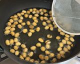 A picture of step 2 of Fried Soybeans.