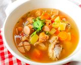 Foto langkah ke 5 dari resep 250. Sop Kaldu Ayam Sosis Simple.