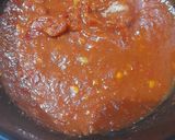 Foto del paso 3 de la receta: Costeletas de cerdo a la riojana, perejil, ajo, huevo y manzanas