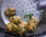 A picture of step 3 of Methi Muthiya (Fried Fenugreek Dumplings).