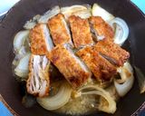A picture of step 3 of Japanese Pork Cutlet with Egg.