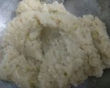 A picture of step 4 of Semolina Balls.