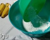 Foto langkah ke 2 dari resep Kue Nagasari Bunga.