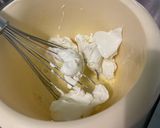 Une image de l'étape 6 de Gâteau aux quetsches, mûres, prunes d’ente et mascarpone.