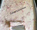 A picture of step 5 of Strawberry Rolled Ice Cream:.