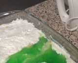 A picture of step 6 of Creamy jelly custard.