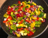 Foto del paso 3 de la receta: Contra muslos de pollo en salsa
