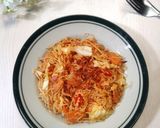 Foto langkah ke 5 dari resep Bihun goreng bumbu iris.