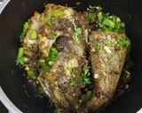 صورة لخطوة 4 من وصفة صالونة سمك خضراء (مطبوخ بكروف)