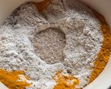 Foto del paso 1 de la receta: Pan 100% integral con cúrcuma
