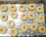 Foto langkah ke 8 dari resep 25. Donat Lembut (Tanpa Kentang).