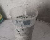 Foto langkah ke 2 dari resep Es Chia Cincau Kelapa.