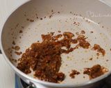 Foto langkah ke 7 dari resep Pisang goreng + sambal roa = yummy.