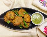 A picture of step 3 of Grated Potato Fritters with Green Chutney.
