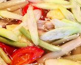 Hình bước làm 2 của món Canh Chua Cá Úc Nấu Bông Điên Điển