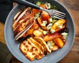 A picture of step 4 of Chili, honey grilled nectarine on blue cheese salad bed with grilled Halloumi & Grilled Chicken.