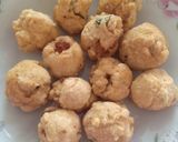 Foto langkah ke 3 dari resep Bakso ayam goreng.