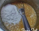 A picture of step 3 of Pumpkin Muffins.