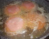 Foto del paso 4 de la receta: Medallón de masa de croquetas relleno de jamón y queso
