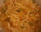Foto langkah ke 2 dari resep Perkedel telor enoki/enoki pancake keto #siapramadan.