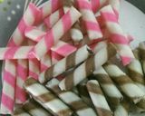A picture of step 5 of Rava cake.
