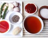 Hình bước làm 2 của món GÀ hấp nước mắm nhĩ