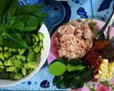 รูปขั้นตอนการทำที่ 2 ของ ผัดสะตอพริกแกงใต้