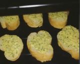 Foto langkah ke 5 dari resep Garlic Bread ala ala.