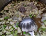 A picture of step 6 of Barley soup.