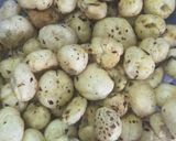 A picture of step 2 of Chatpata Makhana.
