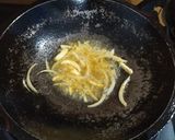 Foto langkah ke 3 dari resep Ayam goreng mentega.