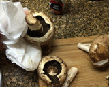 Foto del paso 2 de la receta: Portobellos con queso azul
