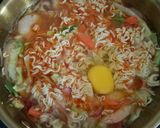 Gambar langkah 2 resipi Maggi Kari Tumis.