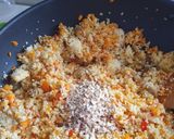 A picture of step 5 of Easy couscous with refreshing cucumber salat.