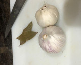 Foto del paso 6 de la receta: Judías verdes con patatas y cordero con ajos y vino