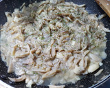 Foto del paso 5 de la receta: Setas al ajillo!!😋🍄🍴