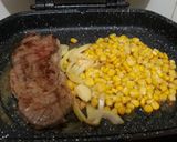 Foto langkah ke 2 dari resep Sirloin steak.