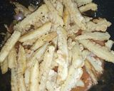 A picture of step 4 of Honey Chilli Potatoes.