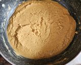 A picture of step 2 of Besan ladoo.