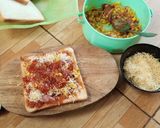 Foto langkah ke 5 dari resep Pizza Roti tawar simple...enak.