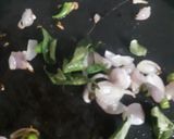 A picture of step 2 of Omelette.