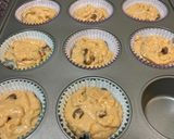 Foto langkah ke 5 dari resep Banana Muffin Chocolate Chips Aduk Garpu.