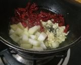 Foto langkah ke 4 dari resep Daging ayam cincang masak daun selasih/thailan kemangi.