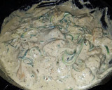 A picture of step 4 of Zucchini Noodles with Pesto Chicken and Garlic Alfredo sauce.