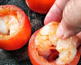 Foto del paso 2 de la receta: Tomates rellenos de gambas