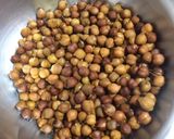 A picture of step 1 of Kala Chana Masala.